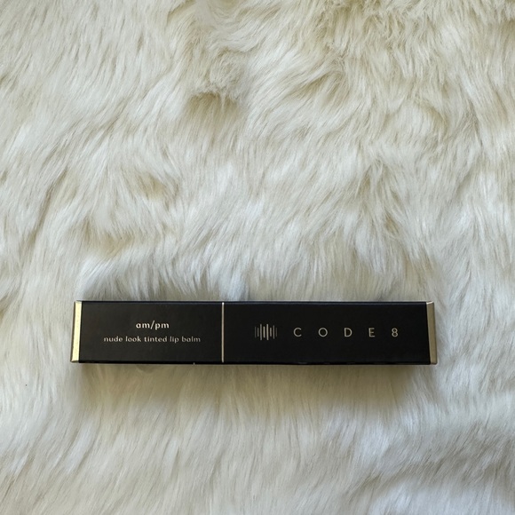 CODE 8 am/pm tinted lip balm - Picture 5 of 10